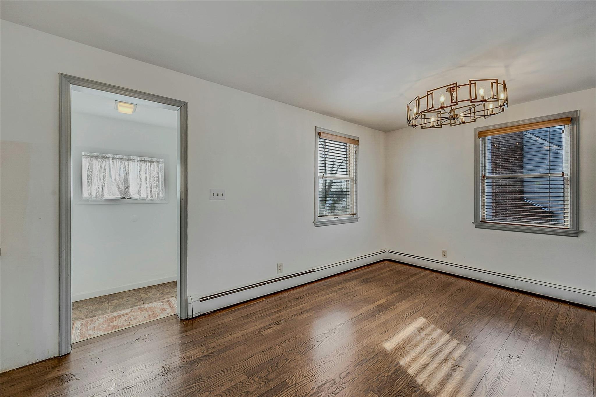 6 Pulaski Place