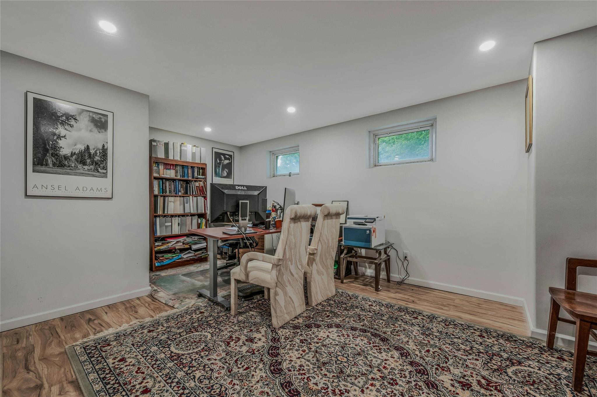 32 Robinhood Lane