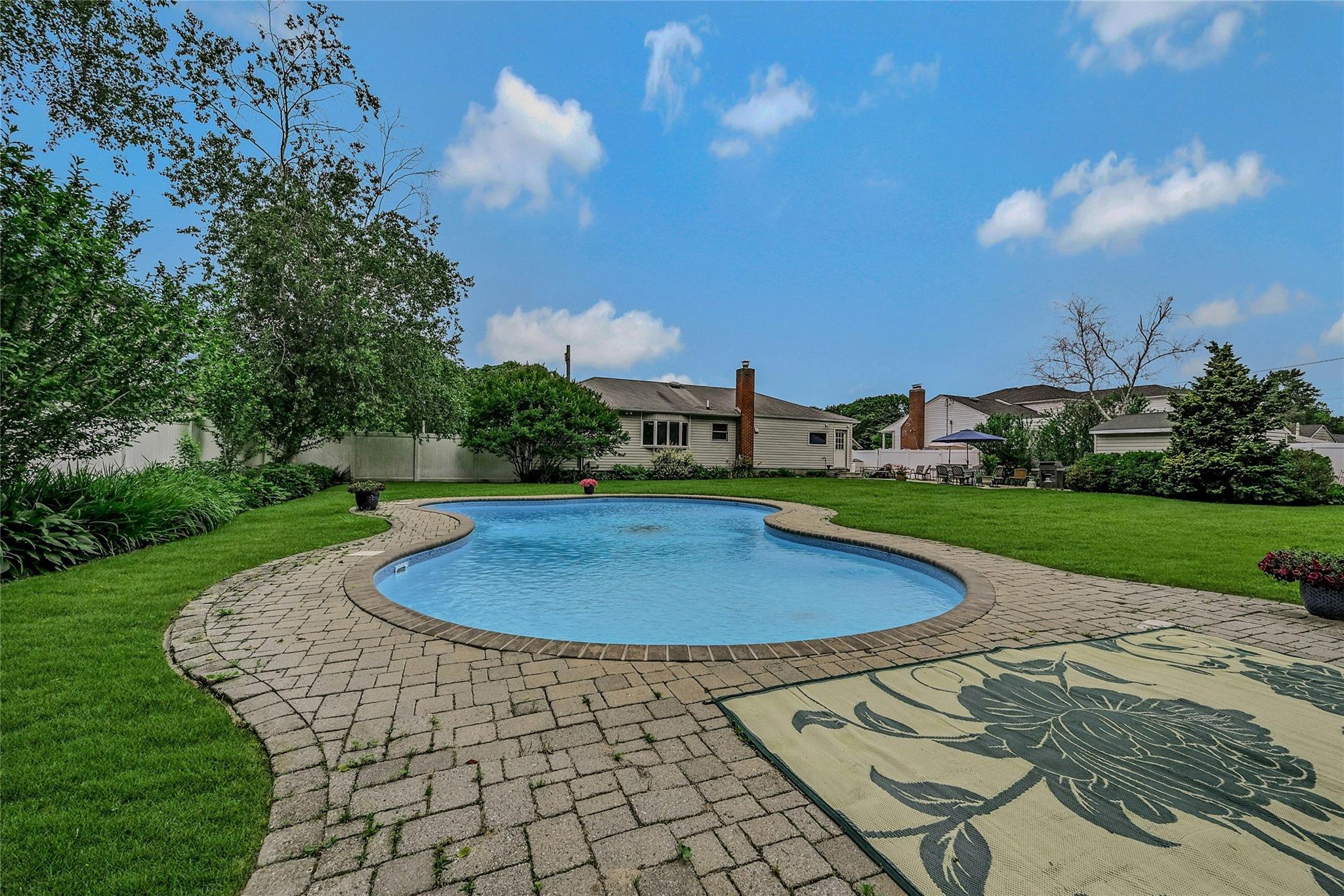 451 Sayville Boulevard
