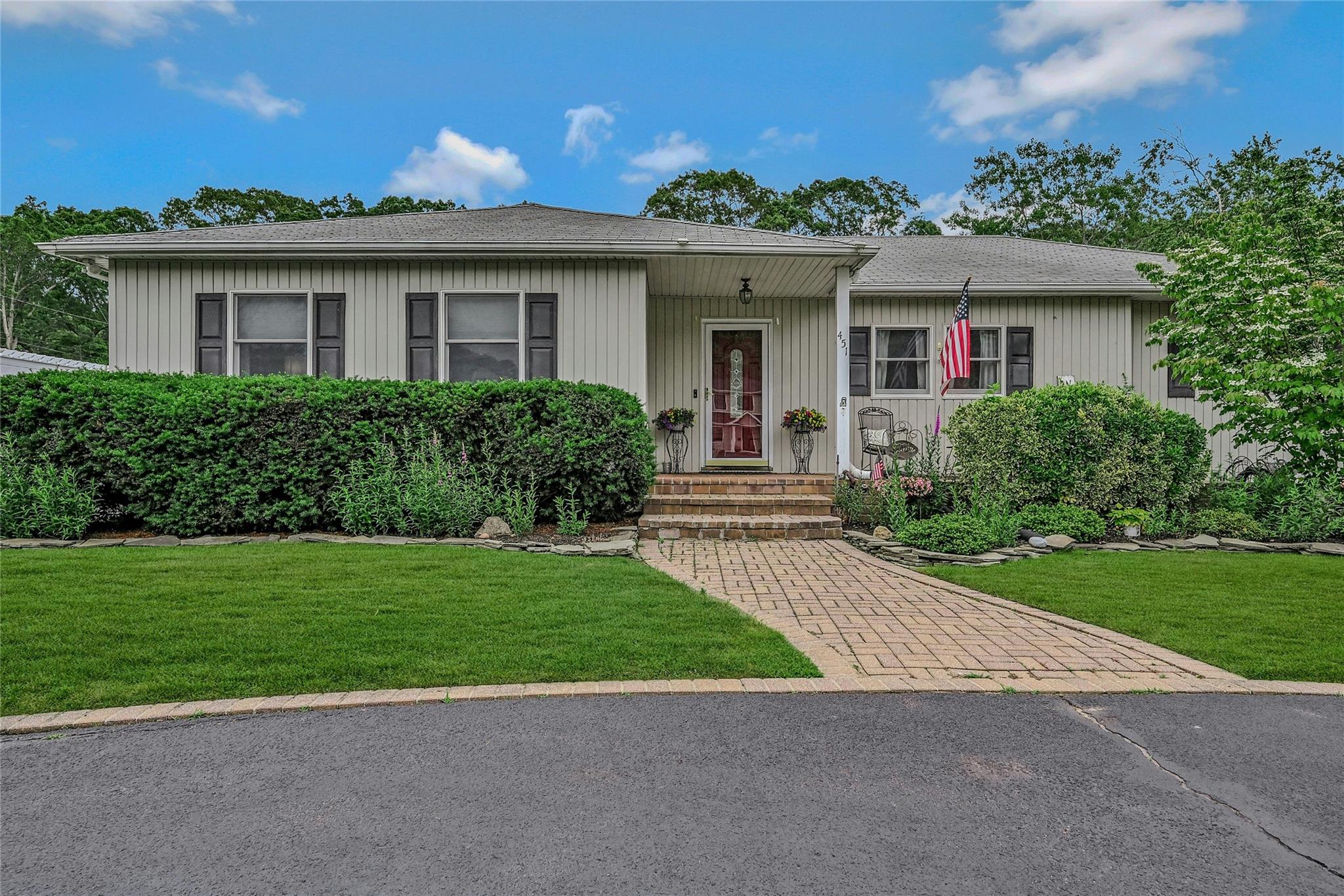 451 Sayville Boulevard