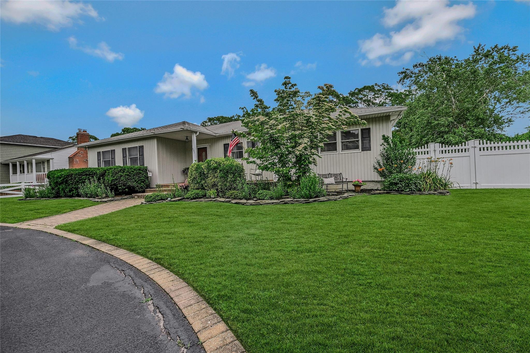 451 Sayville Boulevard