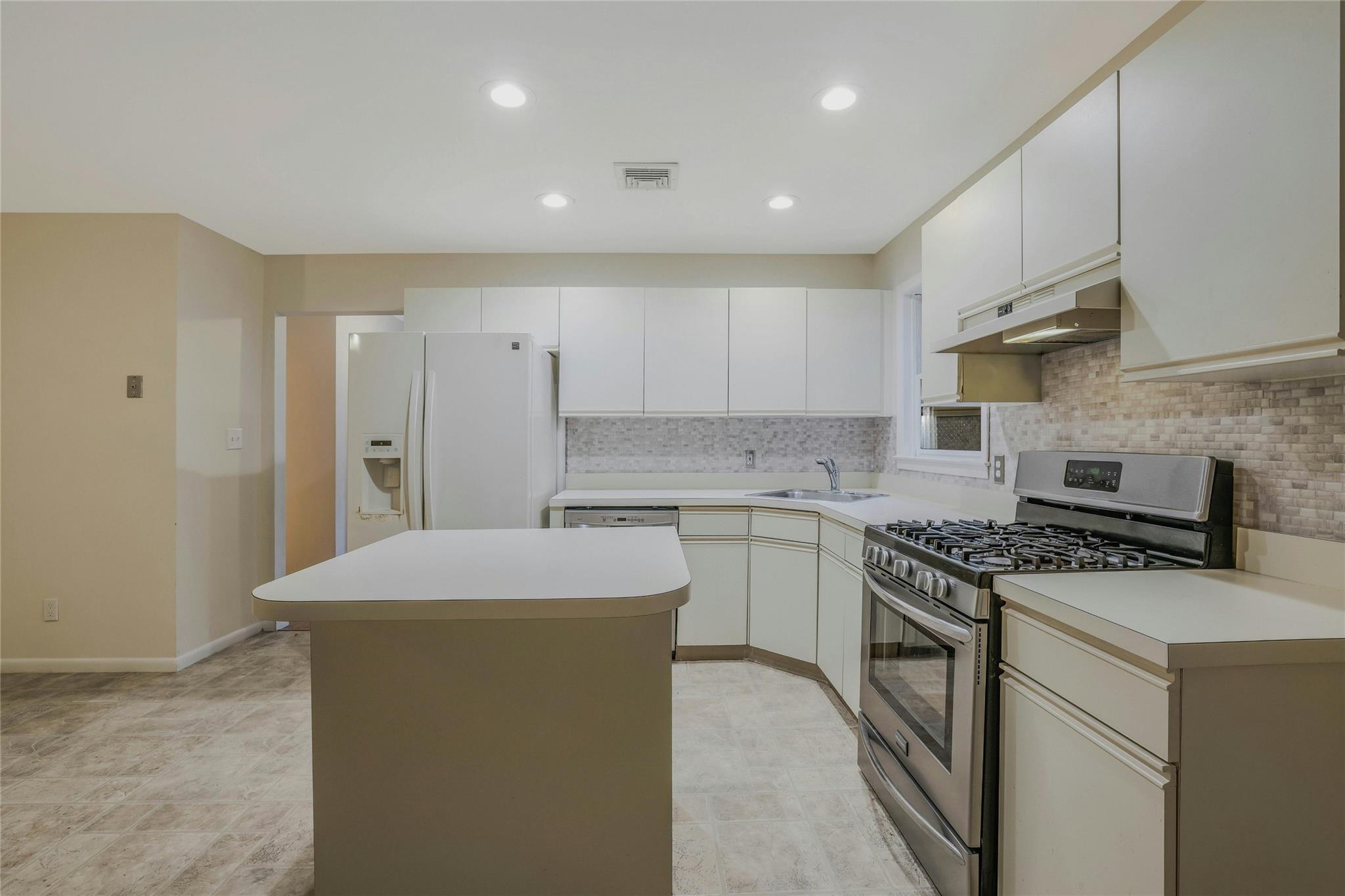 24 Herb Hill Road