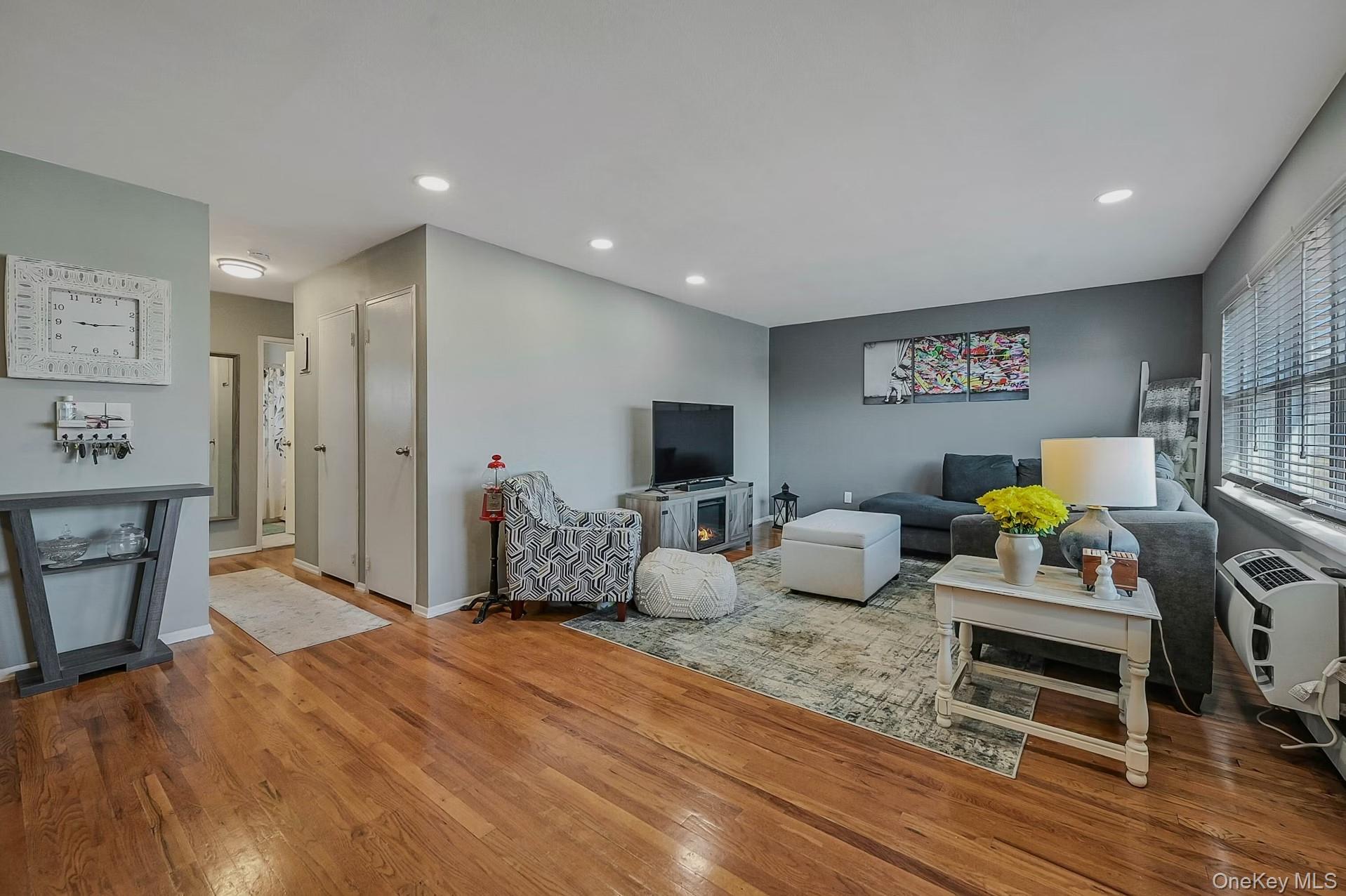 45 Farber Drive Unit: 45