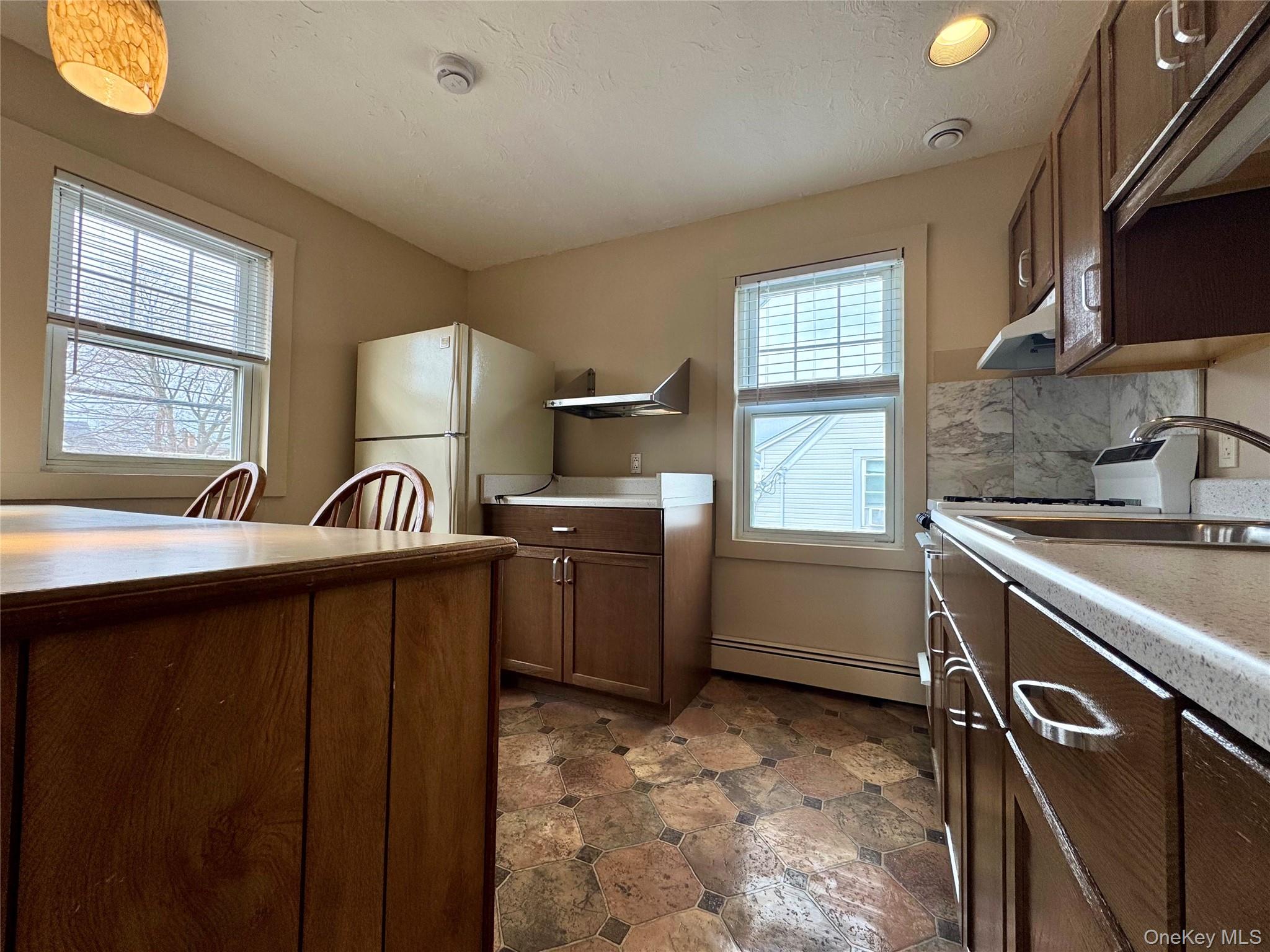 99 Jerusalem Avenue Unit: 2