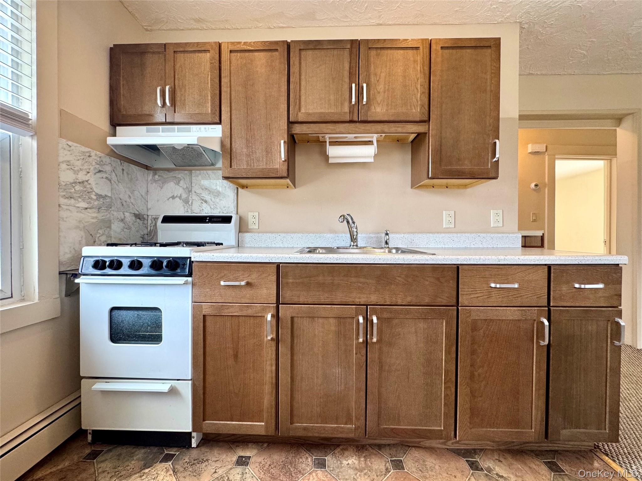 99 Jerusalem Avenue Unit: 2