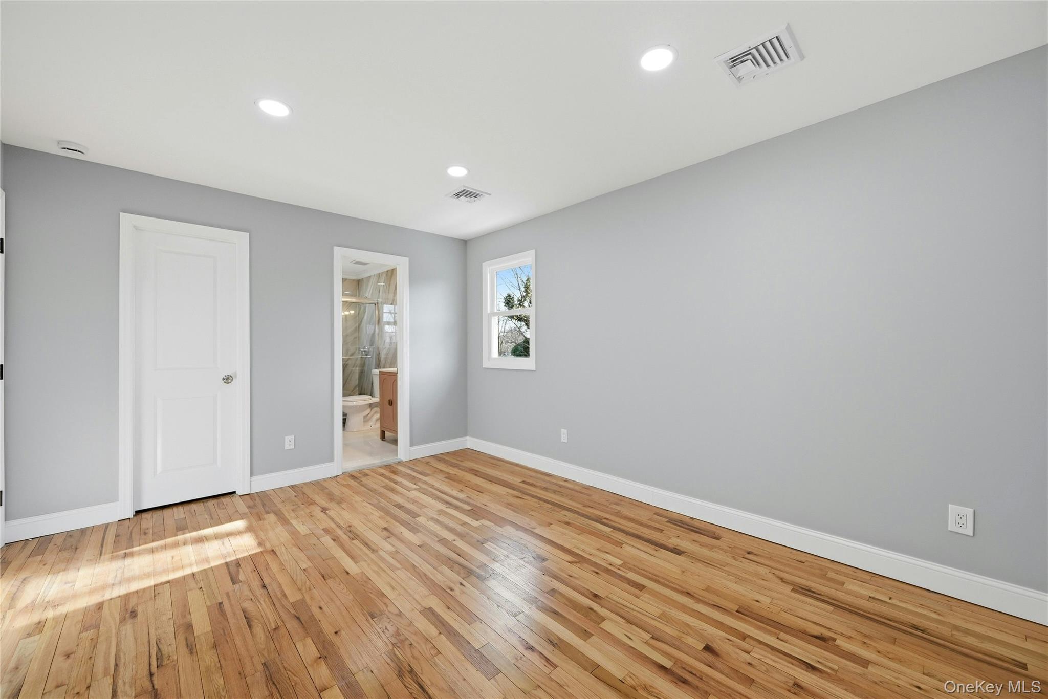 10 Curlin Lane