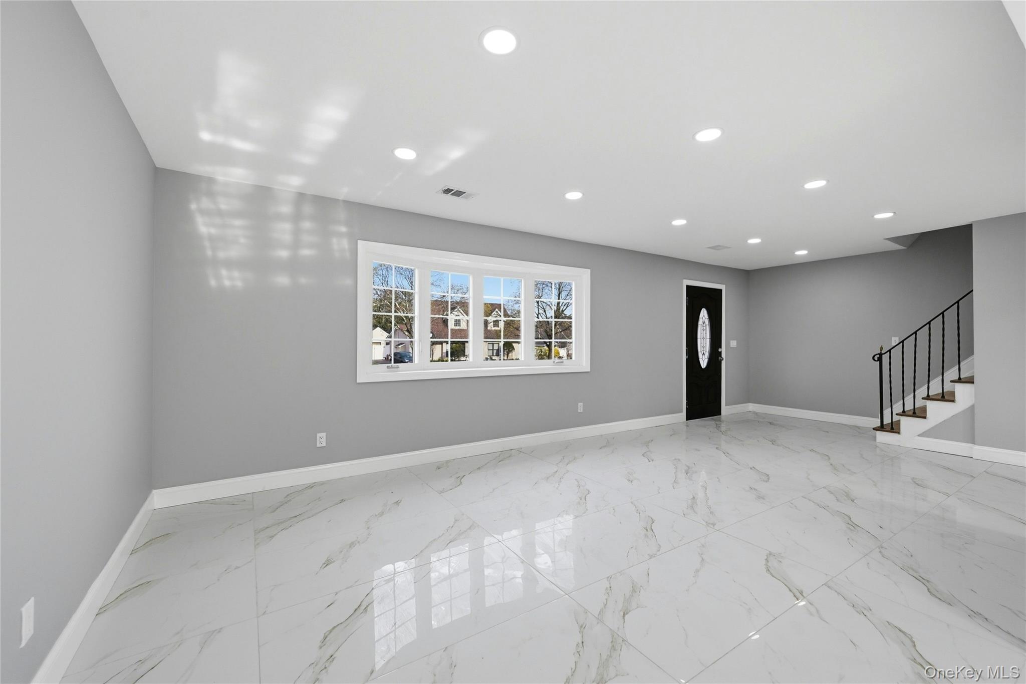 10 Curlin Lane