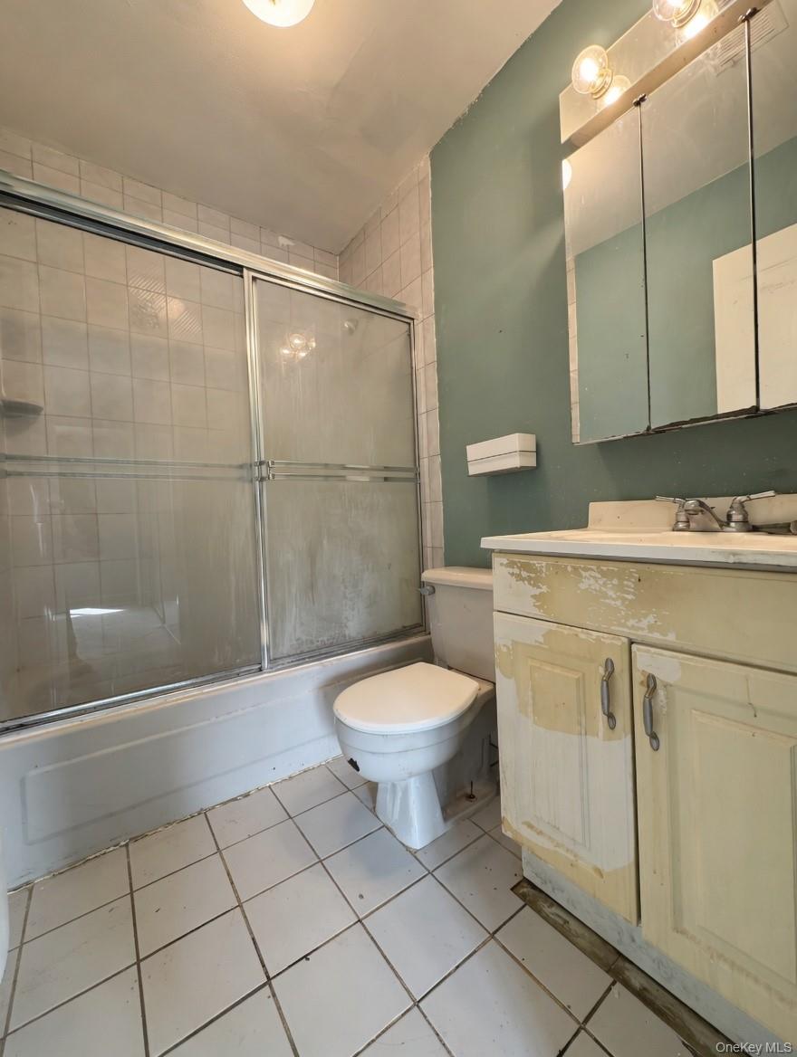 8 Redwood Court Unit: 8