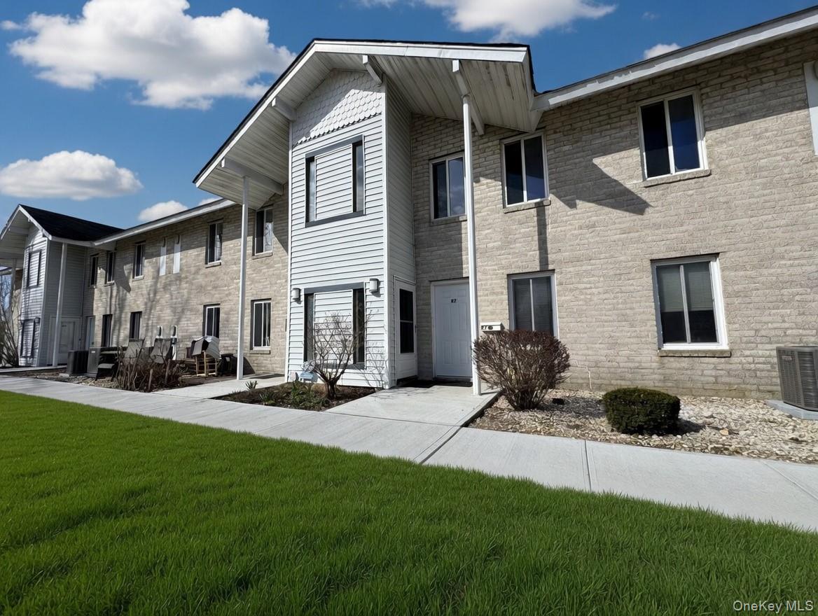 8 Redwood Court Unit: 8