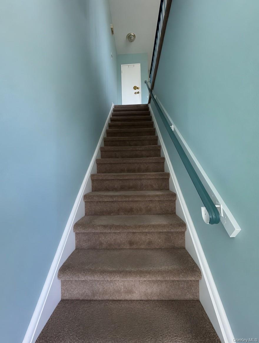 8 Redwood Court Unit: 8