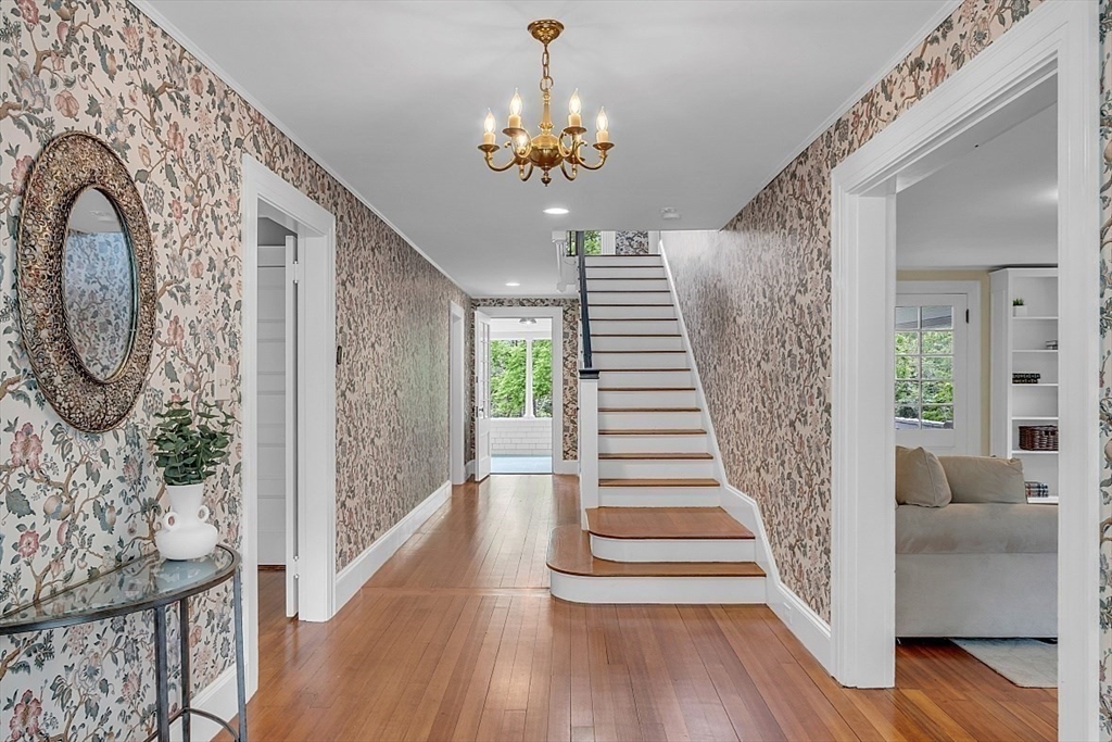 24 Sandy Pond Rd