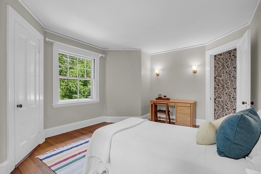 24 Sandy Pond Rd