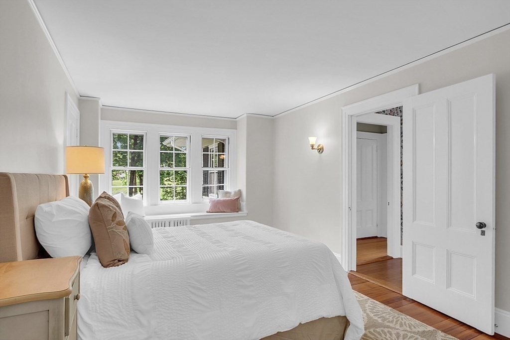 24 Sandy Pond Rd