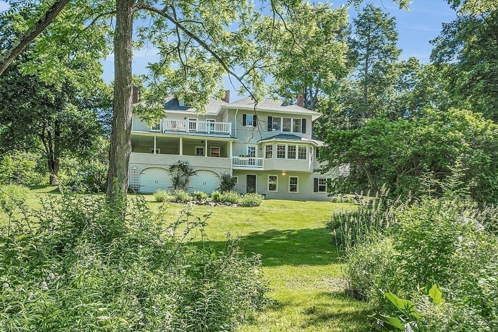 24 Sandy Pond Rd