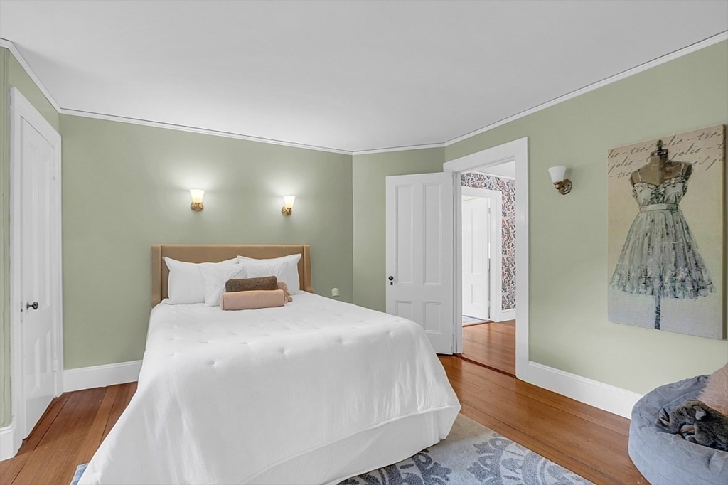 24 Sandy Pond Rd
