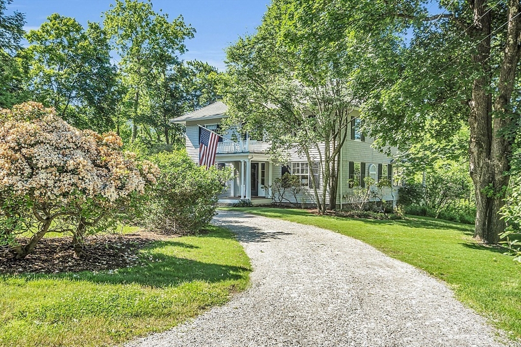 24 Sandy Pond Rd