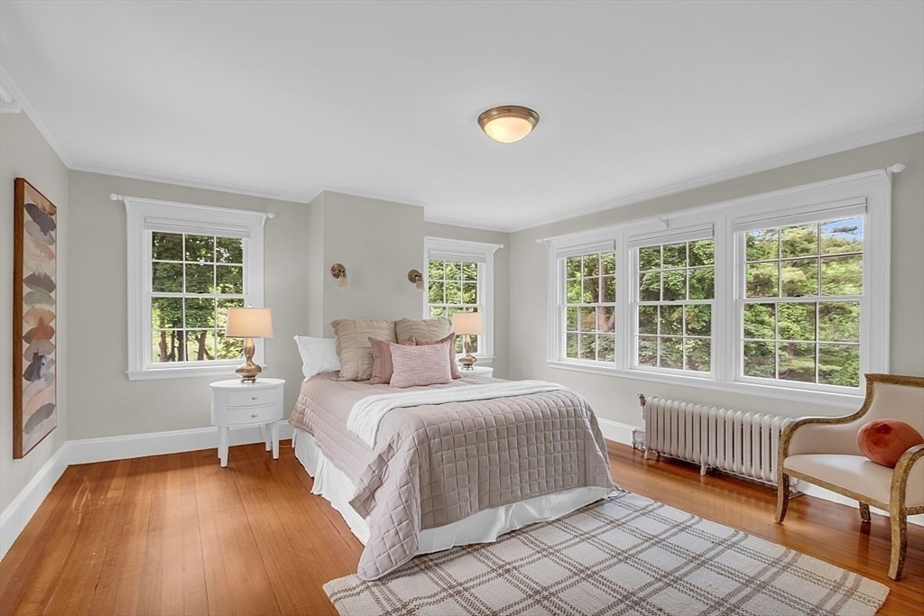 24 Sandy Pond Rd