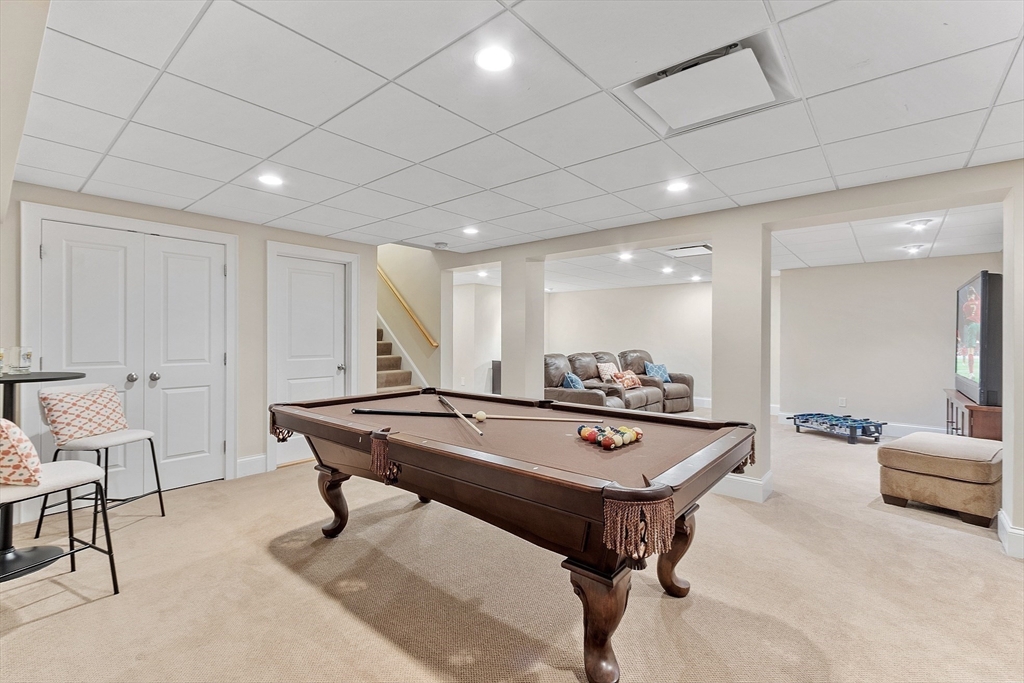 42 Calderwood Way