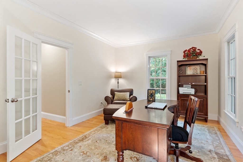 42 Calderwood Way