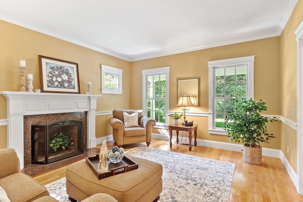 42 Calderwood Way