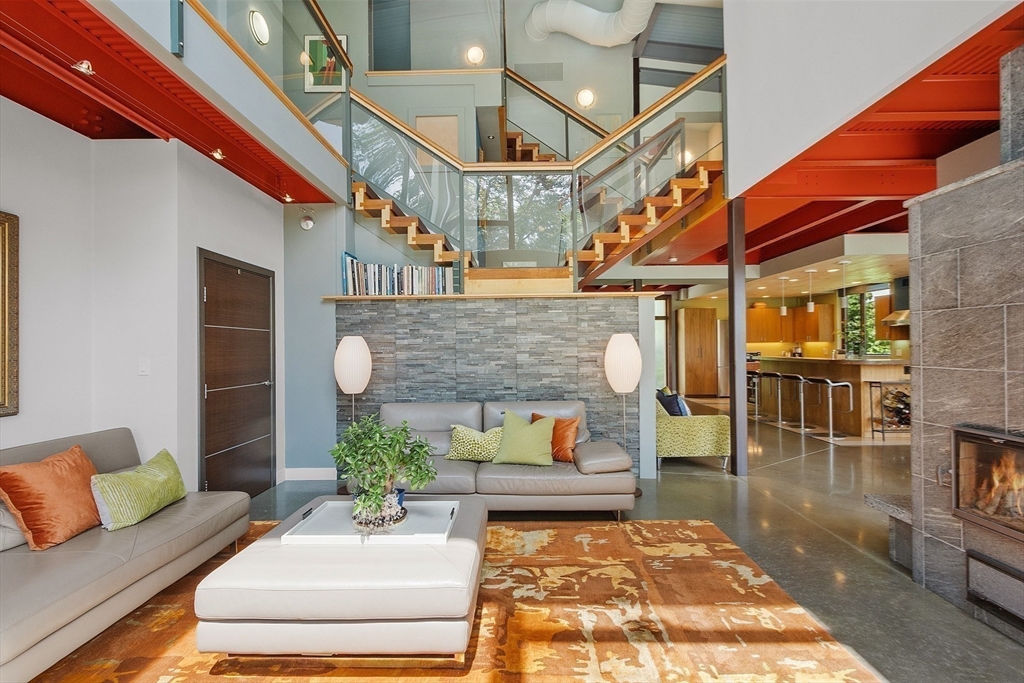 17 Lincoln Ln