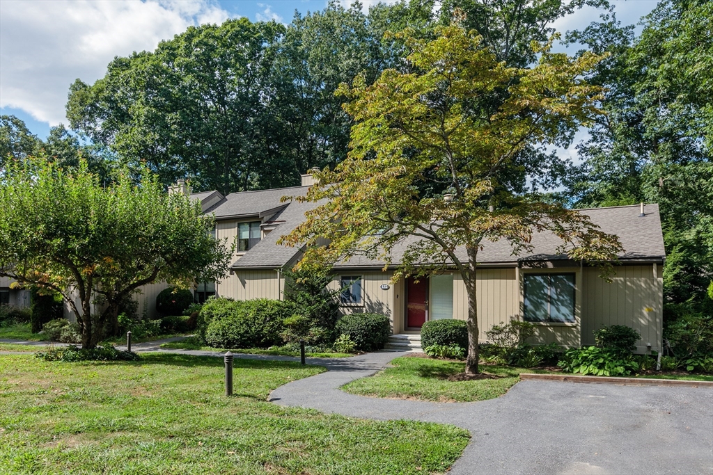 132 Chestnut Cir # 132