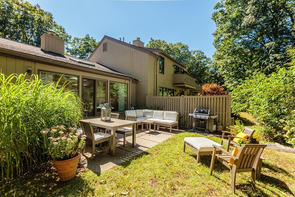 132 Chestnut Cir # 132