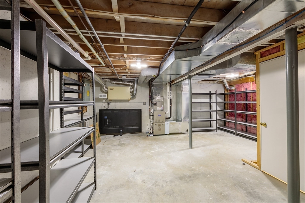 132 Chestnut Cir # 132