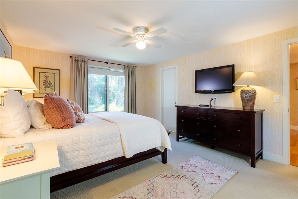 132 Chestnut Cir # 132
