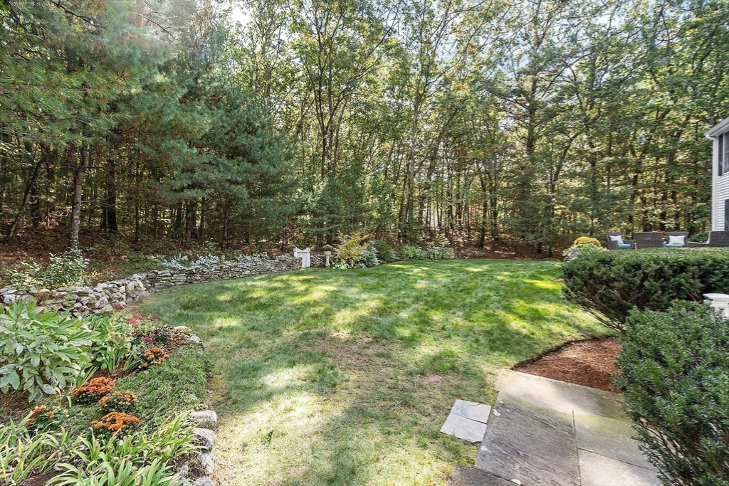 22 Goose Pond Rd