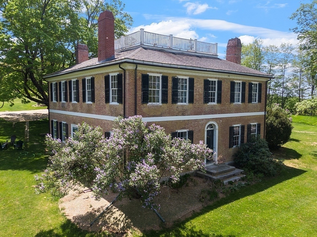 52 Wilder Rd