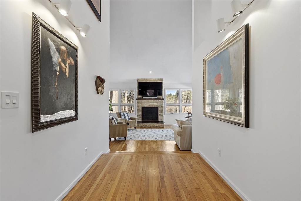 527 Bedford Rd