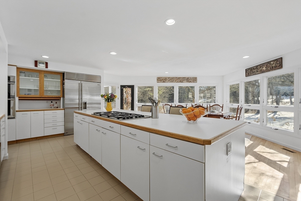 527 Bedford Rd