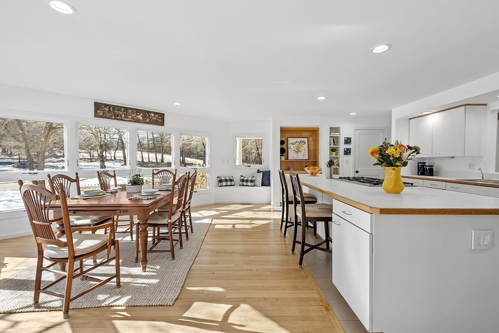 527 Bedford Rd