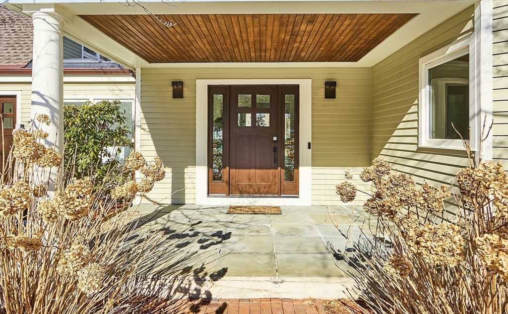 527 Bedford Rd