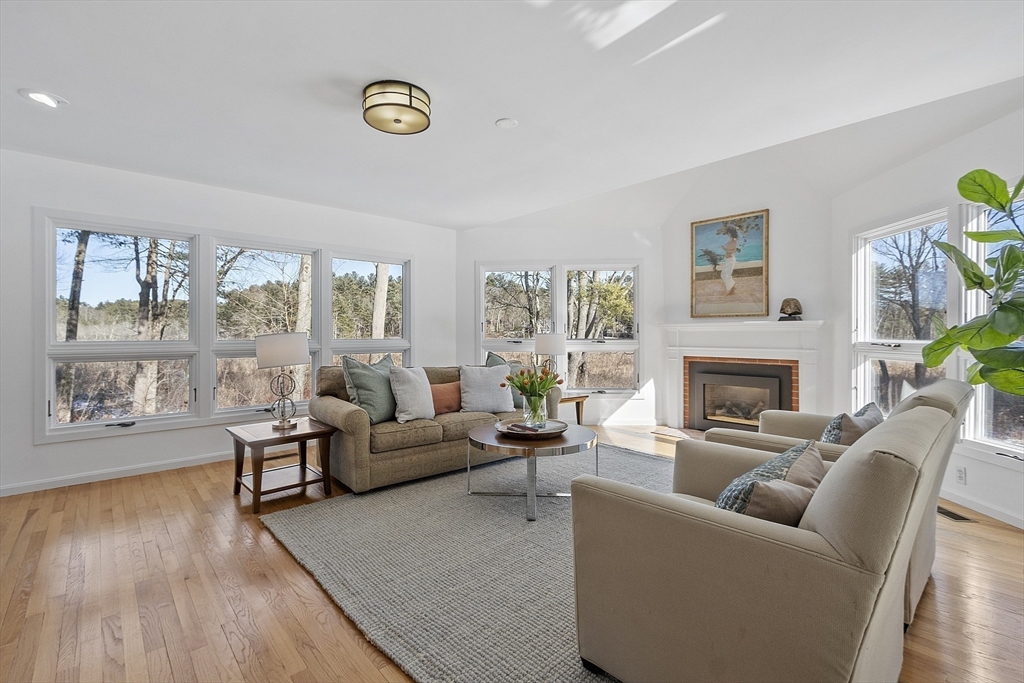 527 Bedford Rd