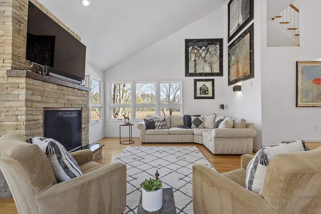 527 Bedford Rd