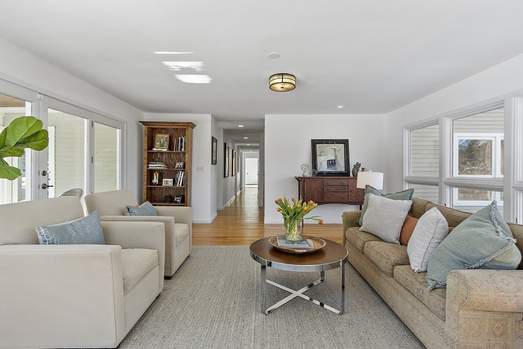 527 Bedford Rd