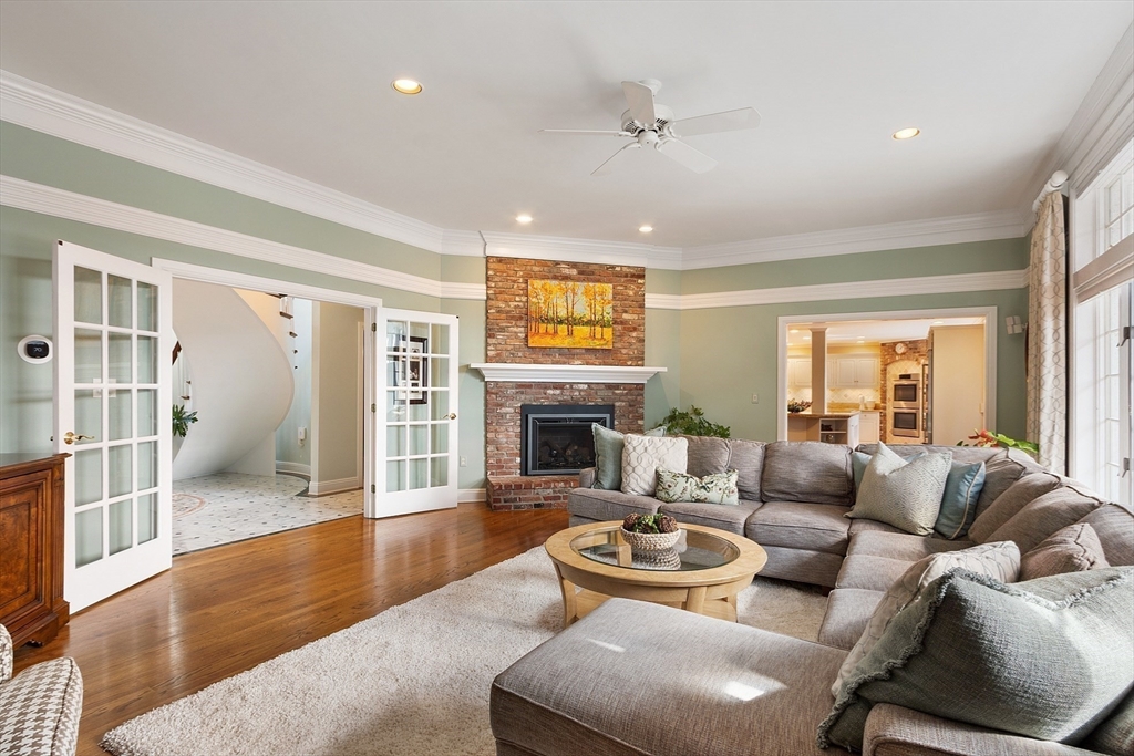336 Lexington Rd