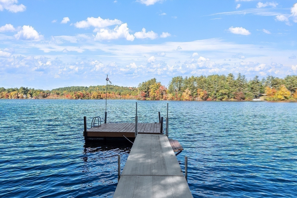 26 Fort Pond Road