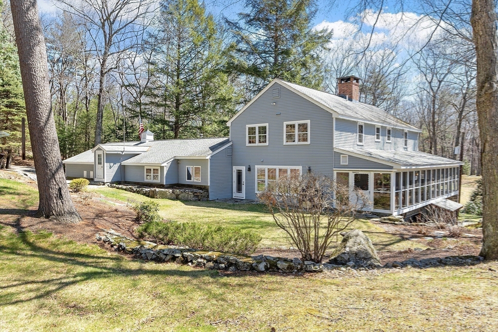 26 Fort Pond Road