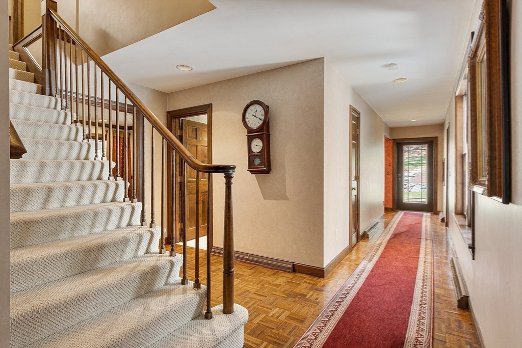 26 Fort Pond Road