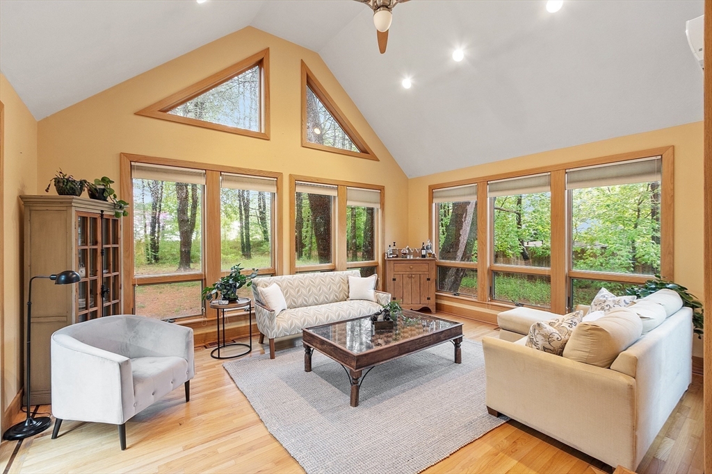 43 Off Harrington Avenue