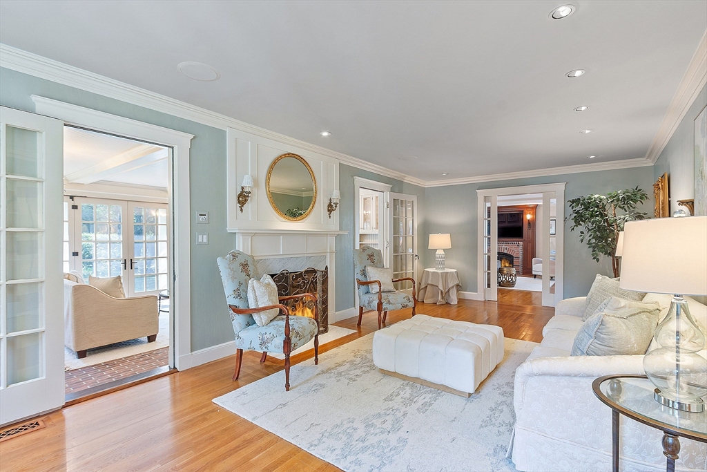 602 Main St