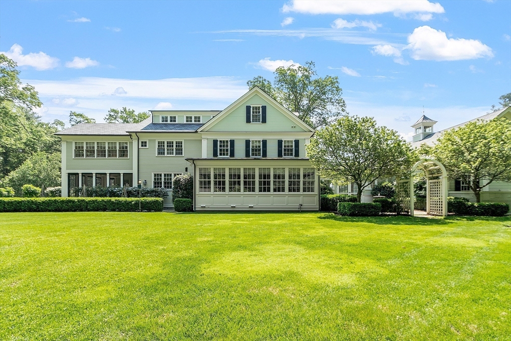 76 Red Coat Ln