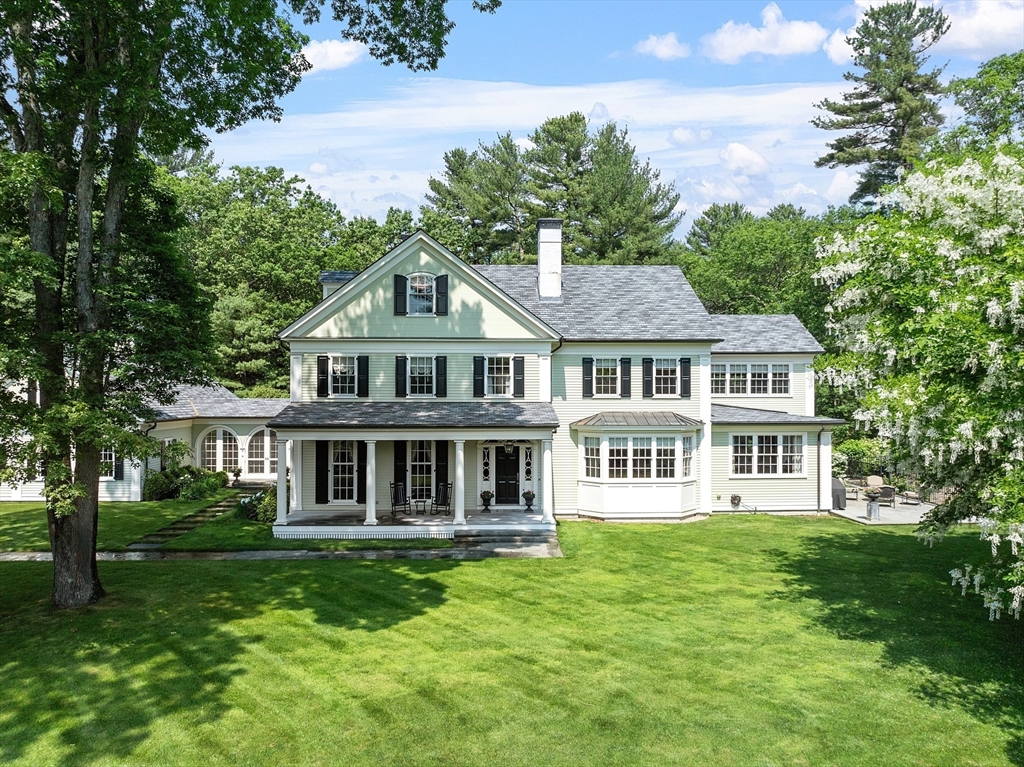 76 Red Coat Ln