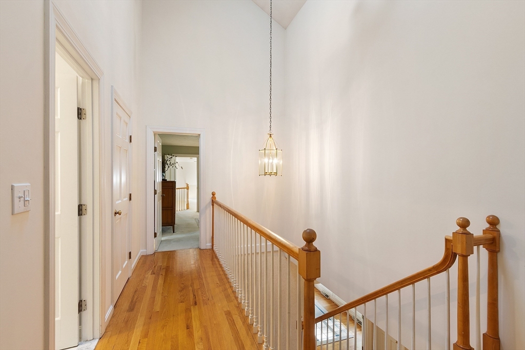 10 Wingate Ln