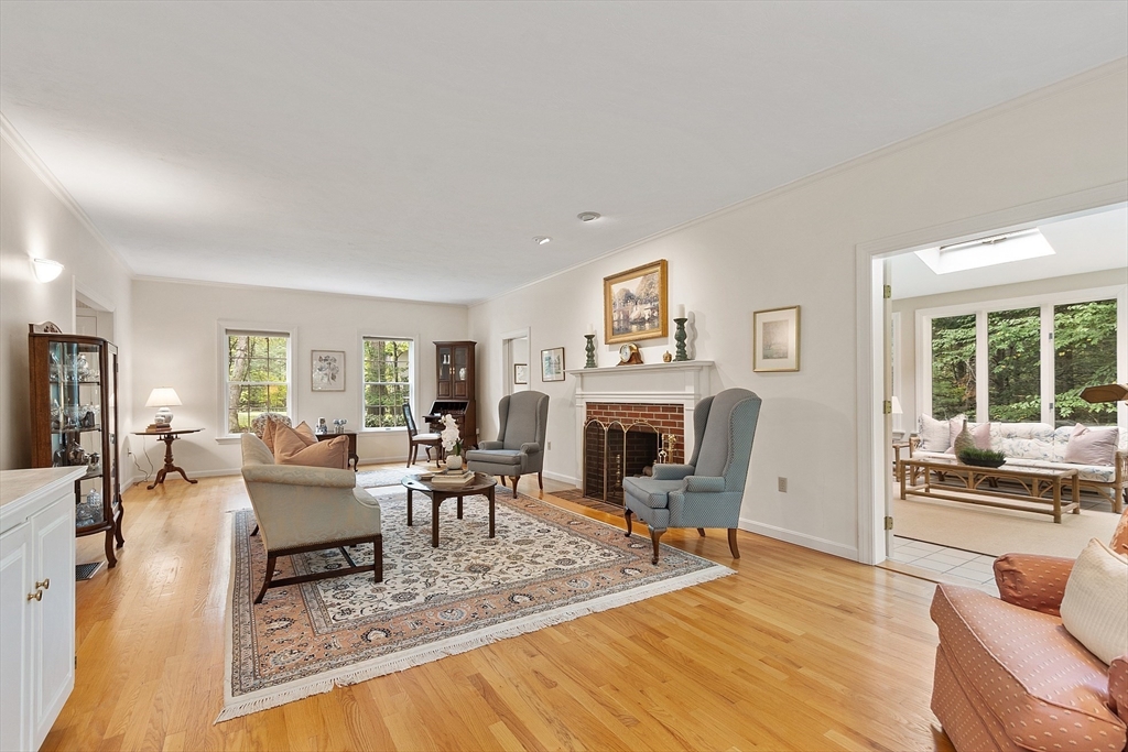 10 Wingate Ln