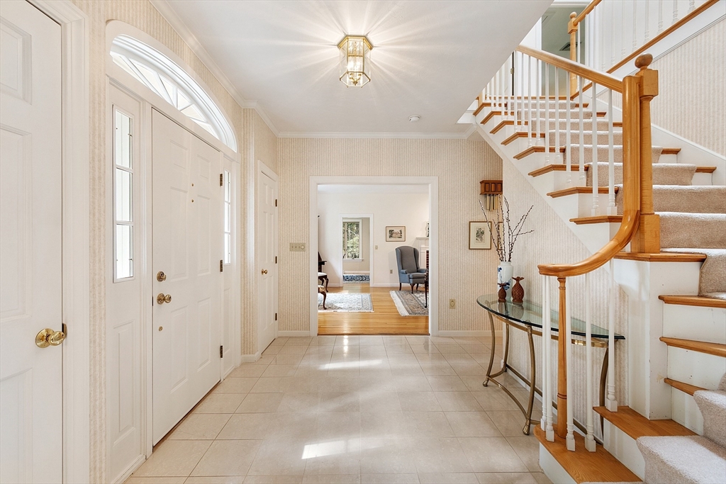 10 Wingate Ln