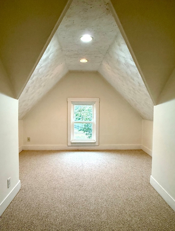 65 Riverside Ave # 65